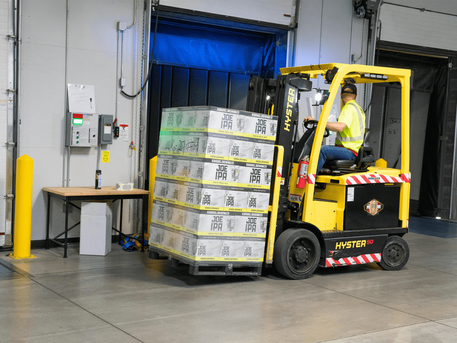 Logistics and supply chain management mobile Apps